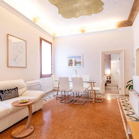 Ca' Pestrin House - San Marco Square Venice