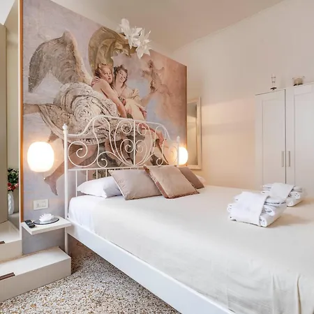 Ca' Pestrin House - San Marco Square Apartmán *